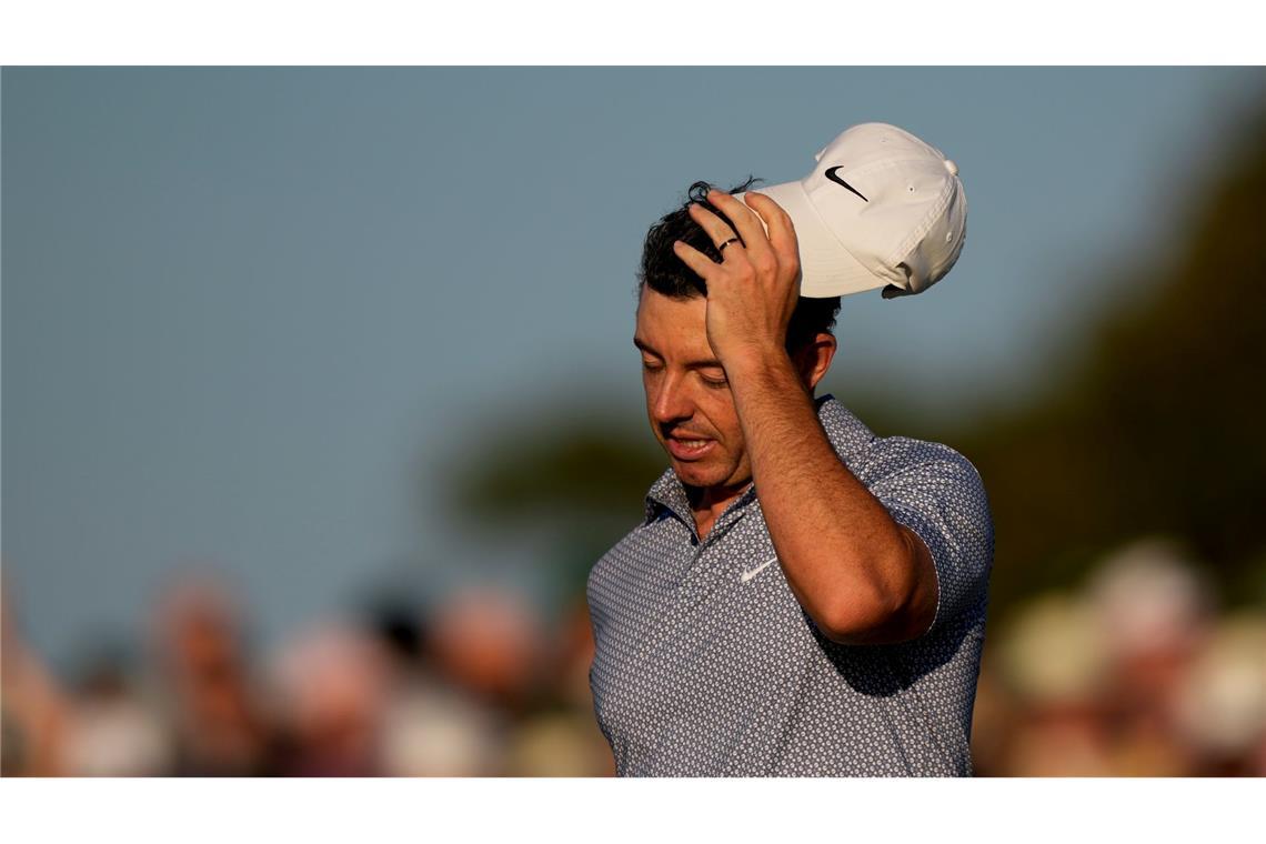 Rory McIlroy büßte an Tag drei des Masters in Augusta seine klare Führung ein.