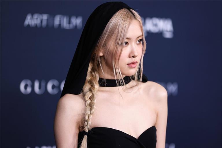 Rosé ist nicht nur als K-Pop-Artist nominiert, sondern auch für ihre Single mit Bruno Mars.