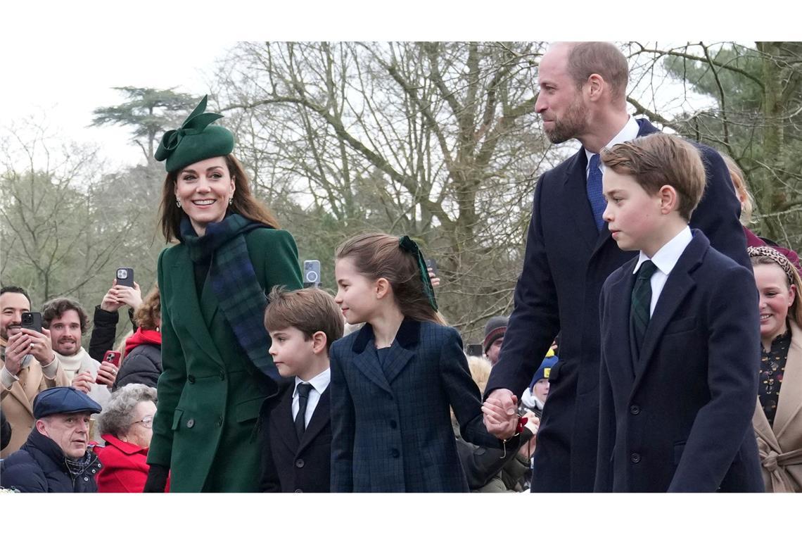 Bilder des Tages Royals vereint: Prinz William und Familie beim Weihnachtsgottesdienst