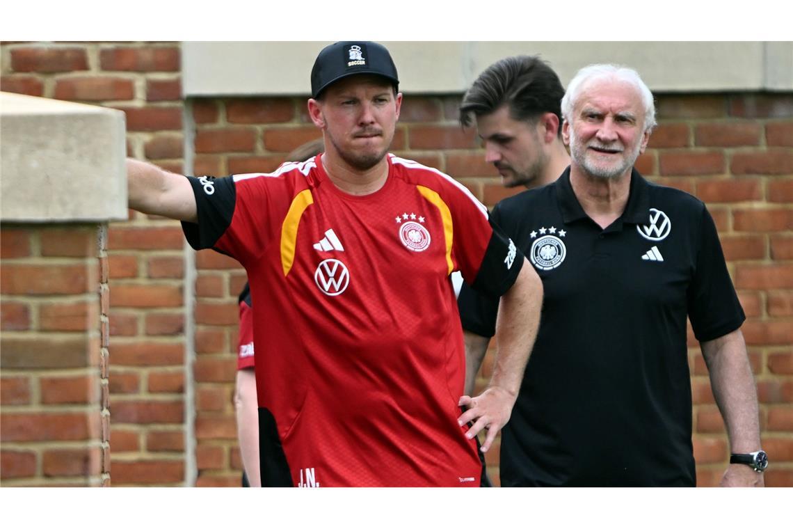 Rudi Völler steht Nagelsmann auch bei der WM zur Seite.