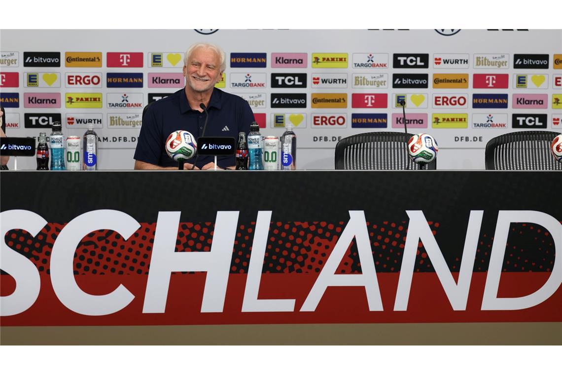 Rudi Völlers Meinung ist zu praktisch allen WM-Themen gefragt.