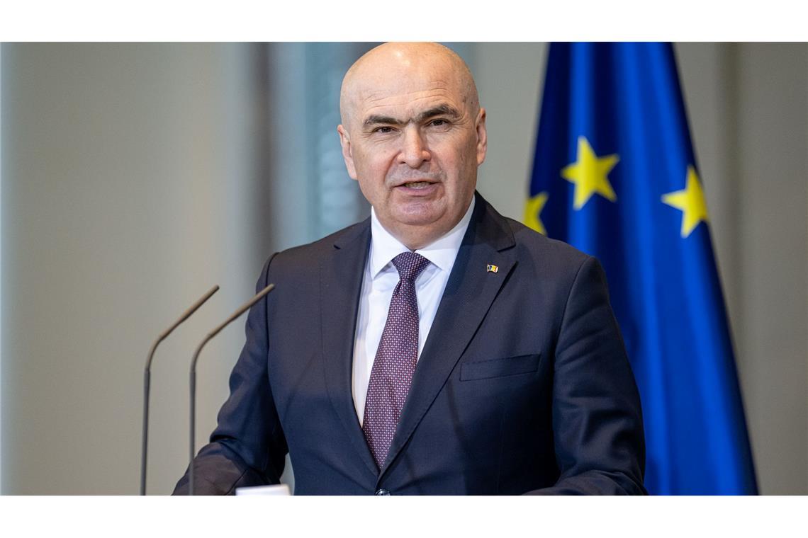 Rumäniens bürgerlich-liberaler Ministerpräsident Ilie Bolojan ist von der sozialdemokratischen und rechtsextremen Opposition wegen seiner Reformpolitik durch ein Misstrauensvorum im Parlament abgesetzt worden.