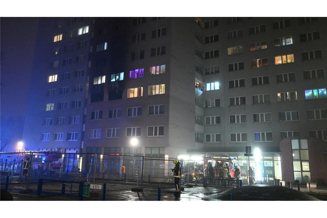 Rund 170 Feuerwehrkräfte waren am Brandort im Einsatz.