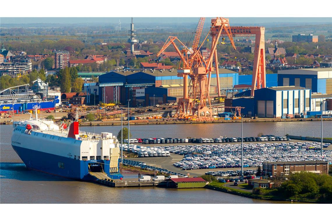 Rund 400.000 Arbeitsplätze hängen direkt und indirekt an der maritimen Wirtschaft. (Archivbild)