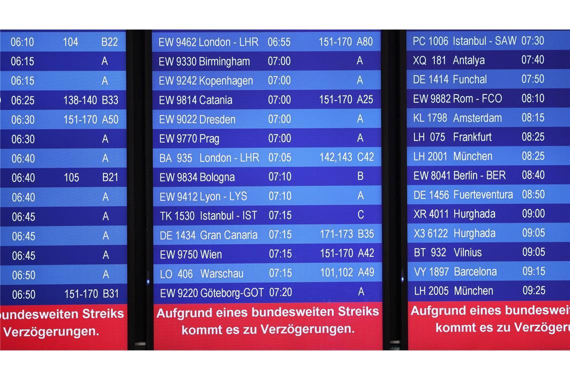Warnstreiks an 13 deutschen Flughäfen legen Flugverkehr lahm Rund 510.000 Passagiere können ihre Reisen nicht wie geplant antreten.