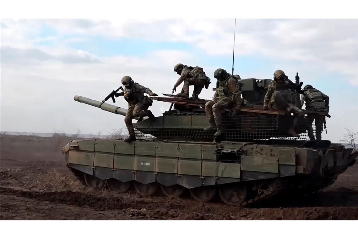 Trump stellt US-Sondergesandten für den Ukraine-Krieg vor Russische Truppen rücken in der Ostukraine weiter vor.