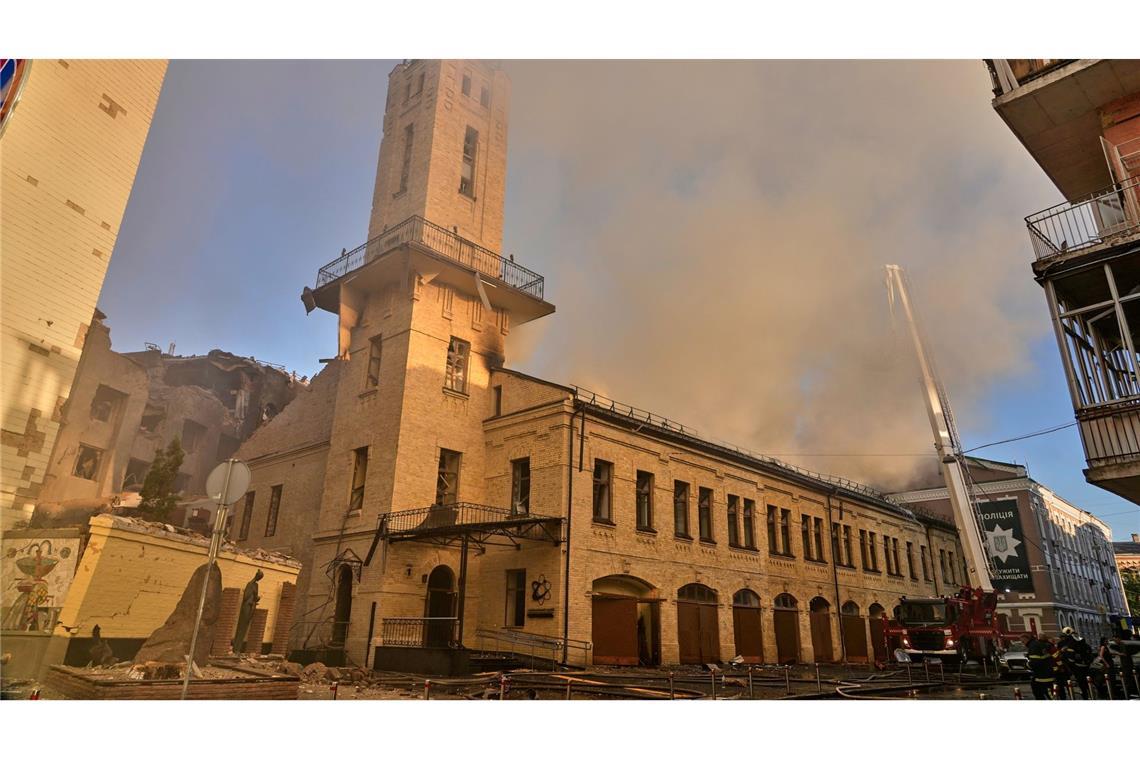 Russland griff laut Militärverwalter Tymur Tkatschenko erstmals gezielt historische Architektur und Gedenkstätten an.