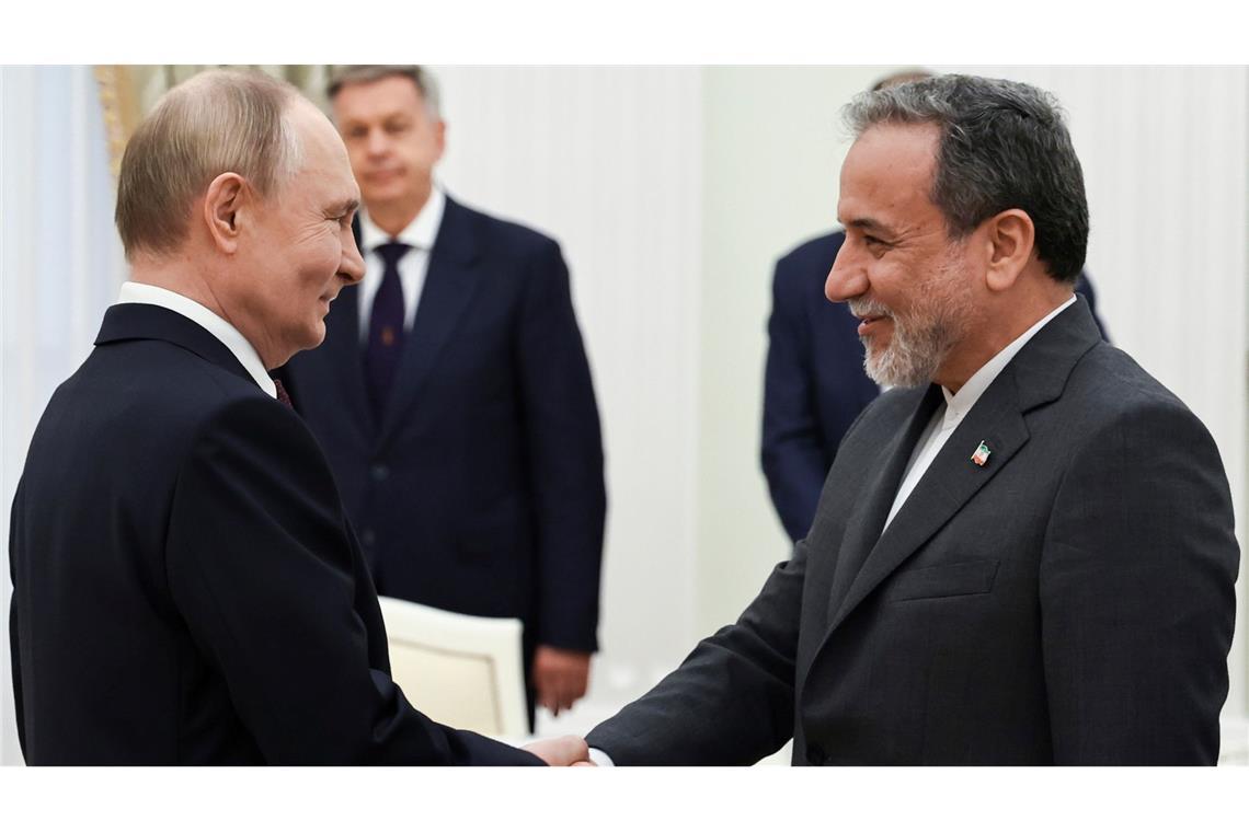 Russlands Präsident Wladimir Putin sagte dem Iran die Unterstützung seines Landes zu, ließ aber offen, wie die aussehen könnte.