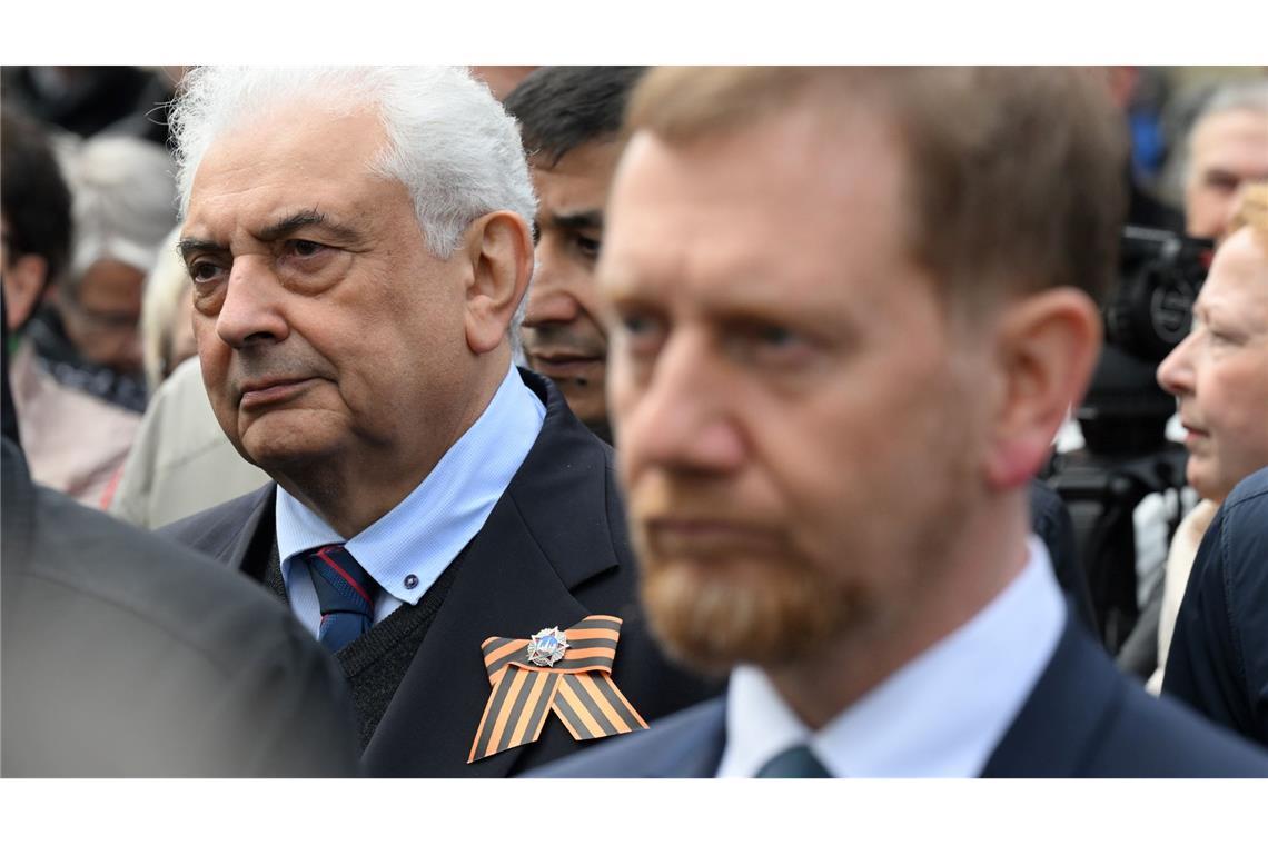 Weltkriegs-Gedenken mit russischem Botschafter und Buhrufen Sachsens Ministerpräsident legte einen Kranz nieder.