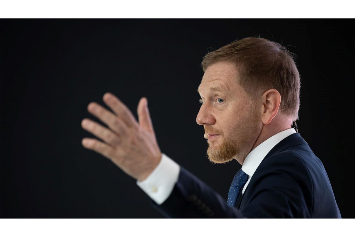 Gegenwind für Merz aus der SPD nach "Stadtbild"-Bemerkung Sachsens Ministerpräsident Michael Kretschmer stellt sich an die Seite seines CDU-Parteikollegen Merz. (Archivbild)