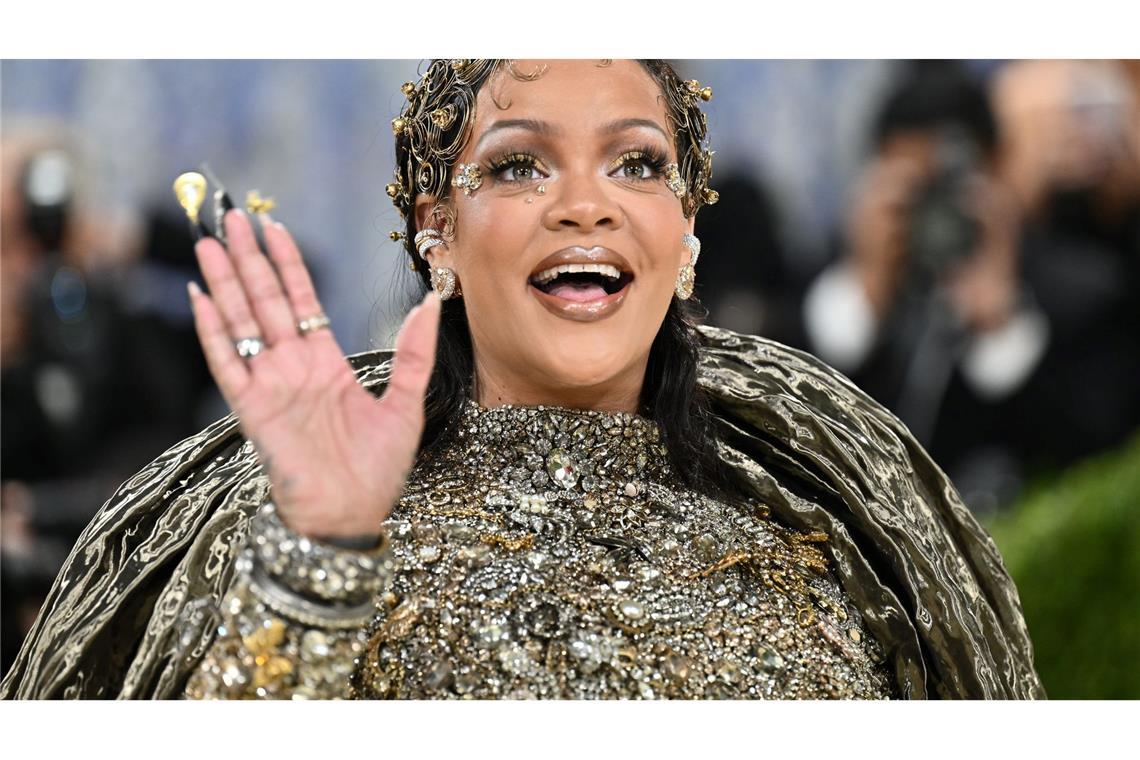 Sängerin Rihanna kam wie üblich als letzte.