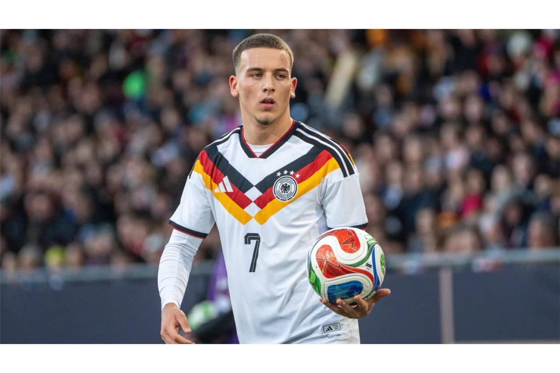 Said El Mala (Note 3): Der Kölner Offensivmann wurde zur zweiten Hälfte für Serge Gnabry eingewechselt und kam damit zu seinem ersten Länderspiel. Auf Linksaußen zeigte sich El Mala engagiert und forderte oft den Ball. Sein ansatzloser Schuss in Minute 57 ging knapp vorbei.
