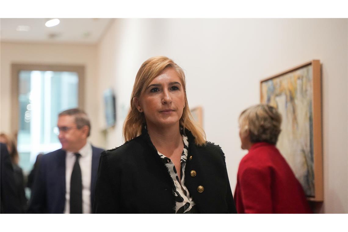 Ahnungslose Ministerin nach Unwetter in Spanien entlassen Salome Pradas war Innen- und Justizministerin der Region Valencia. Mit der zweiten Entlassung einer Ministerin ist die Regierungsumbildung abgeschlossen.
