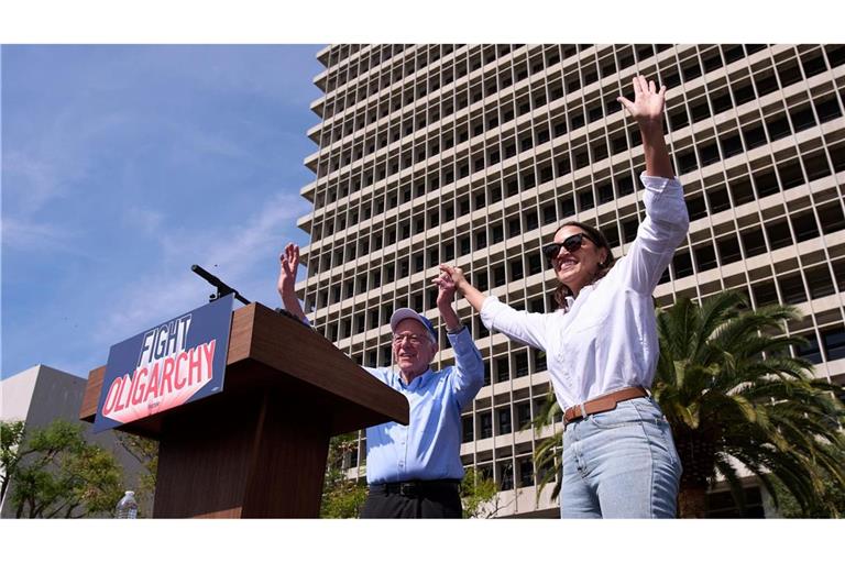 Sanders und Ocasio-Cortez bei einer gemeinsamen Veranstaltung im kalifornischen Los Angeles.