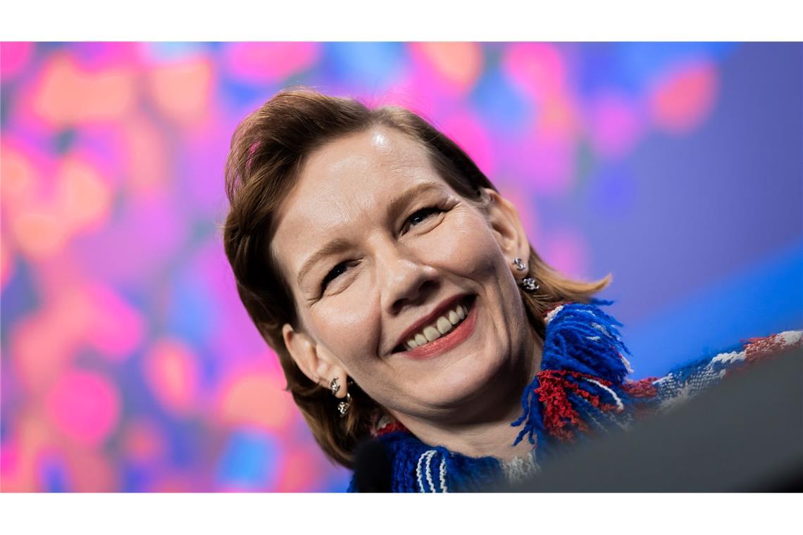 Sandra Hüller spricht über ihre Erfahrungen, eine Frau zu spielen, die sich als Mann ausgibt.