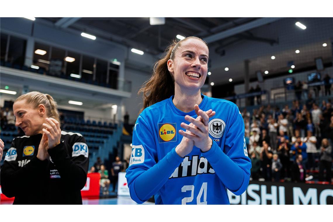 Sarah Wachter ist in Schorndorf geboren und begann das Handballspielen beim SV Remshalden. Seit 2023 ist die Torhüterin beim Bundesligisten Borussia Dortmund unter Vertrag. Länderspiele: 48, Alter: 25 Jahre