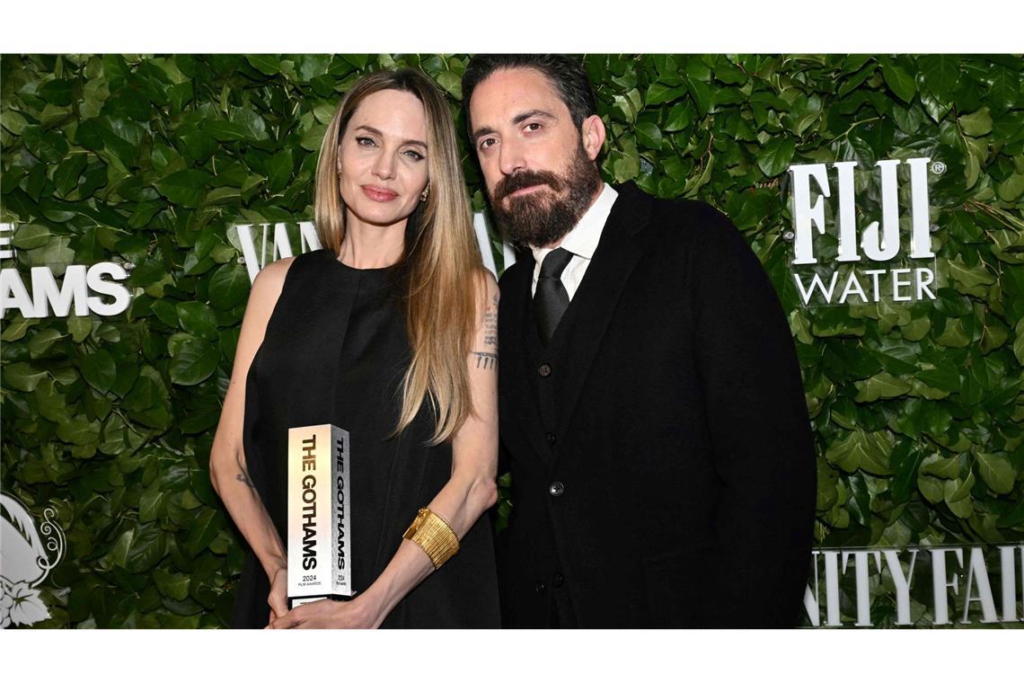 Schönheit und Verfall Schauspielerin Angelina Jolie mit Regisseur Pablo Larrain.