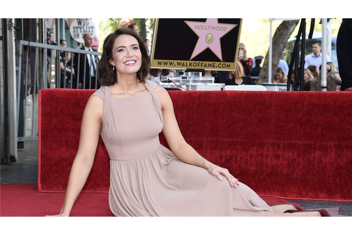 Hilton bis Kaulitz: Promis fliehen vor Flammen Schauspielerin Mandy Moore setzt auf einen gemeinsamen Wiederaufbau. (Archivbild)