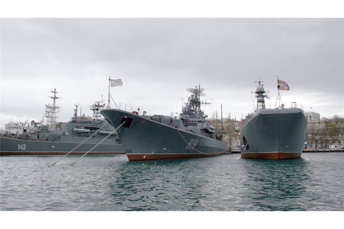 EU-Staaten einigen sich auf neue Sanktionen gegen Russland Schiffe der russischen Schwarzmeerflotte, aufgenommen im Jahr 2010 in Sewastopol auf der ukrainischen Halbinsel Krim. (Archivbild)