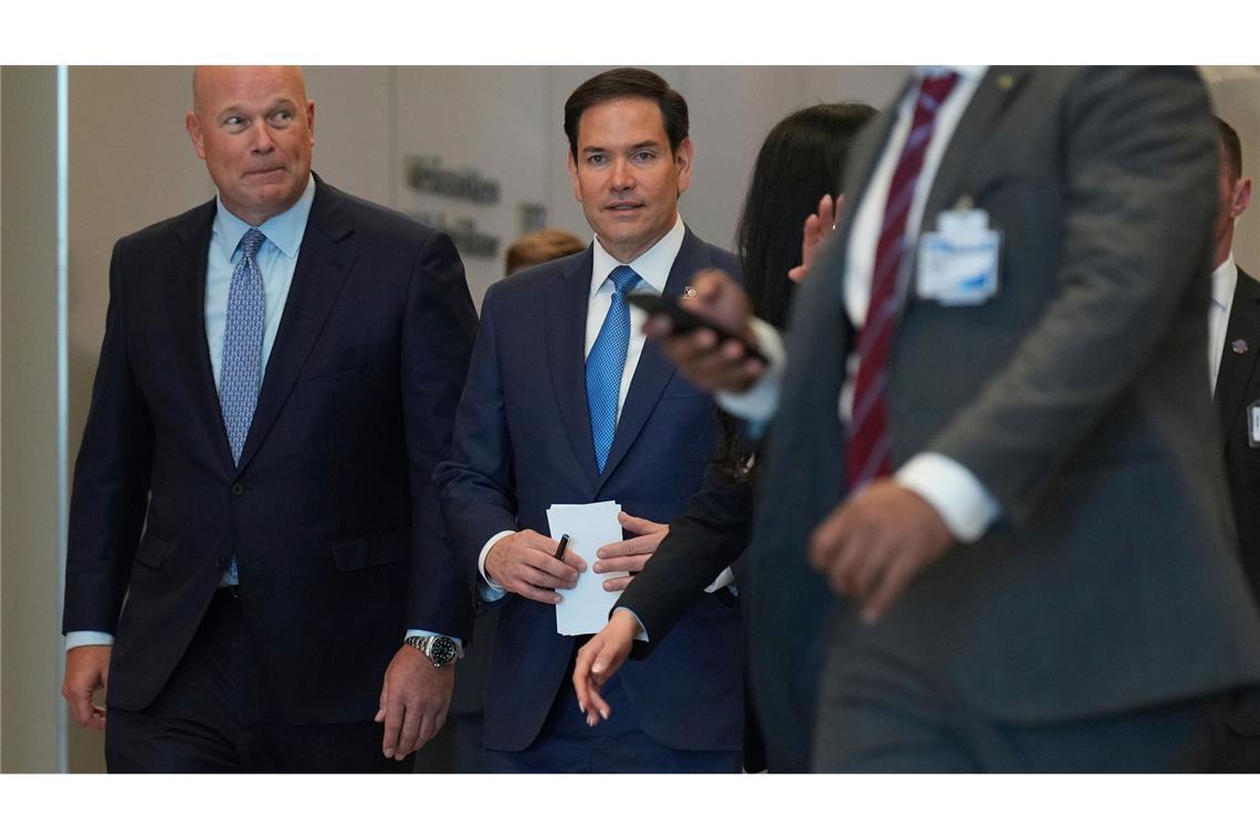 Jetzt auch noch Zölle: Nato ringt um Umgang mit Trump Schlug bei seinem ersten Nato-Treffen in Brüssel einen vergleichsweise moderaten Ton an: US-Außenminister Marco Rubio.