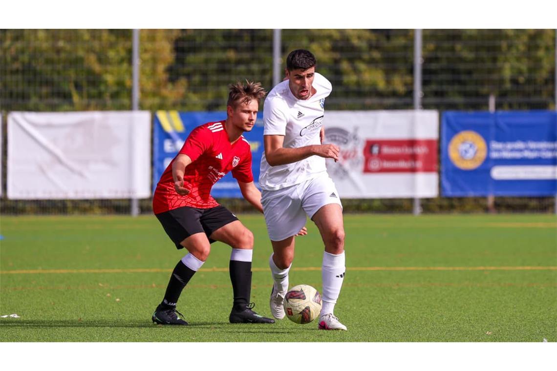 Schmidens Jakob Biedermann erzielt in der 86. Minute das 1:1.