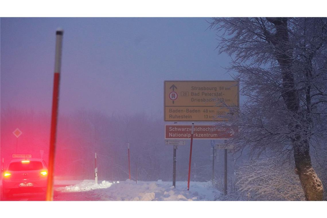 Warnung vor Schneefall und Glätte Schnee auf dem Kniebis.