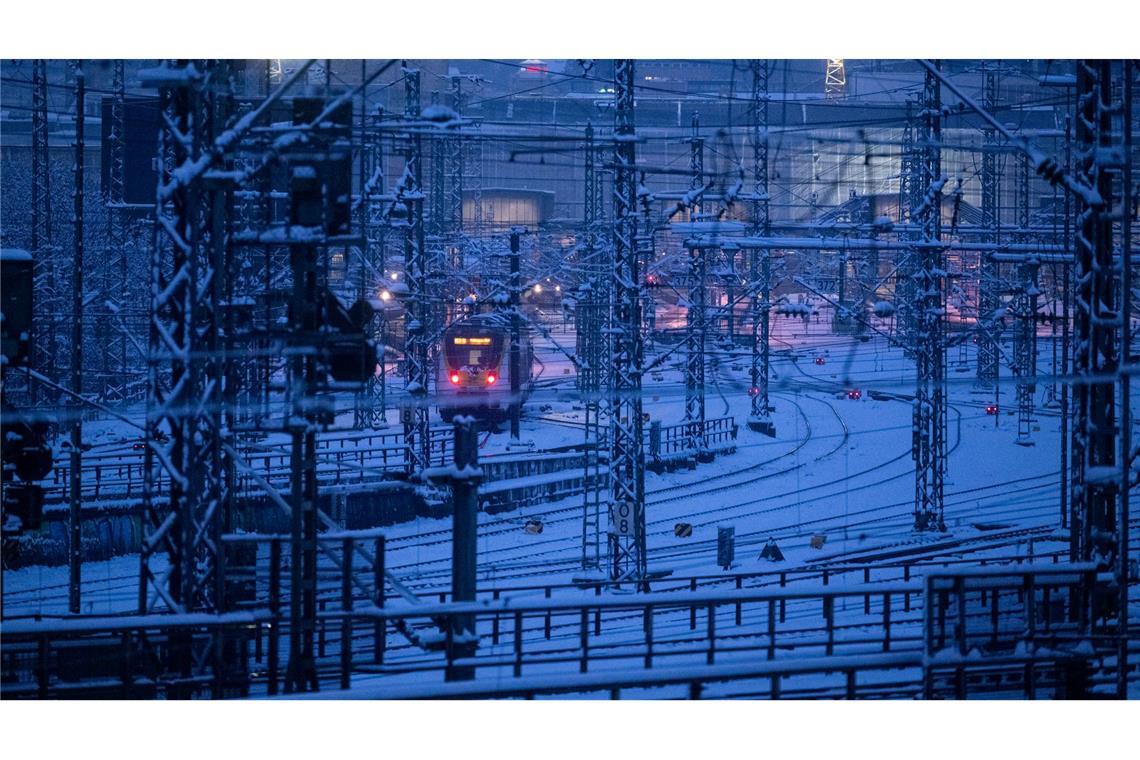 Schnee und Eis zum Wochenstart