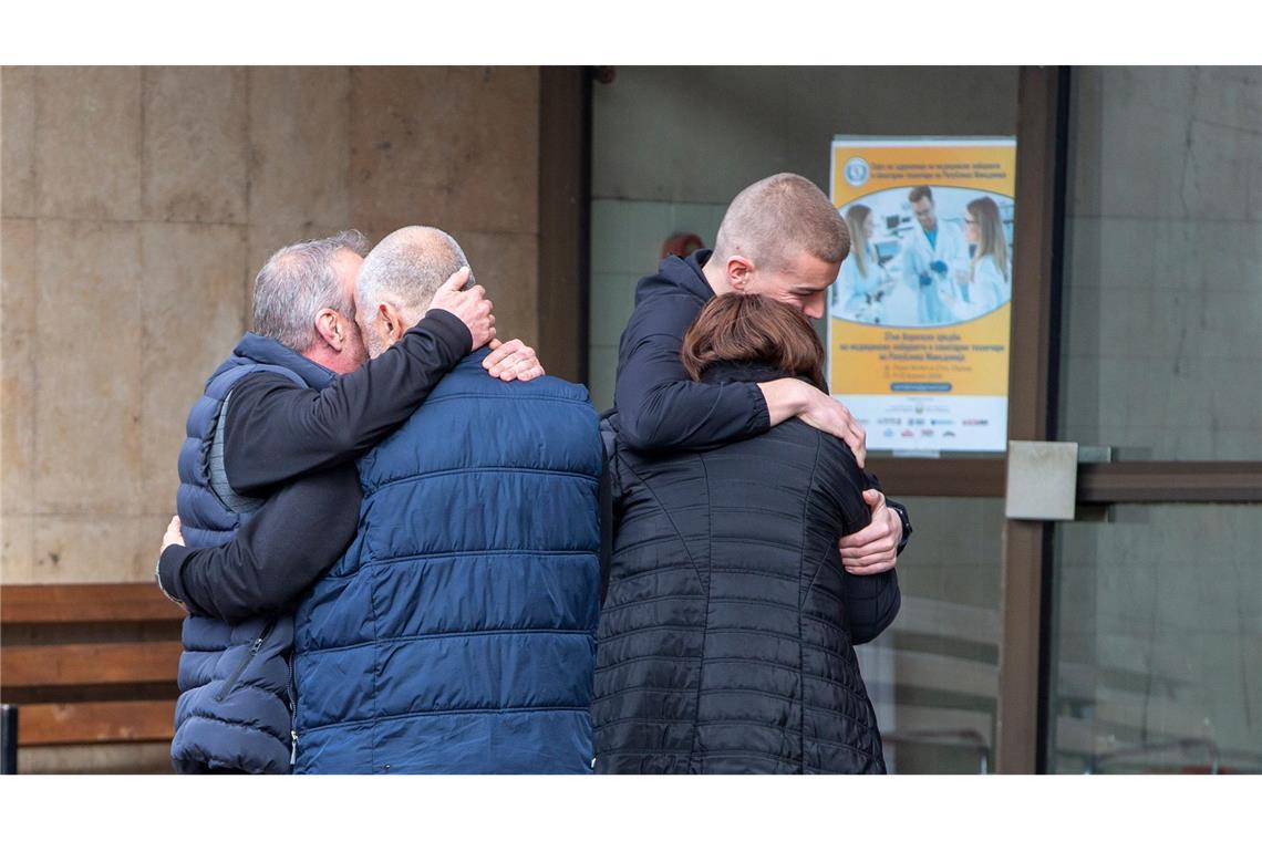Brandopfer aus Nordmazedonien zur Behandlung im Ausland Schock und Trauer in Nordmazedonien nach der verheerenden Brandkatastrophe in der Diskothek in Kocani mit 59 Toten.