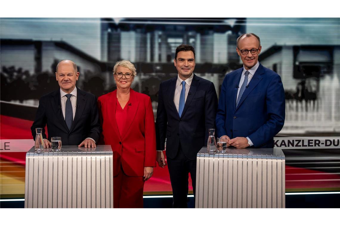 In einem Flieger und Boot - Scholz und Merz beim TV-Duell Scholz und Merz wollen arbeitsunwillige Bürgergeldempfänger schärfer sanktionieren.