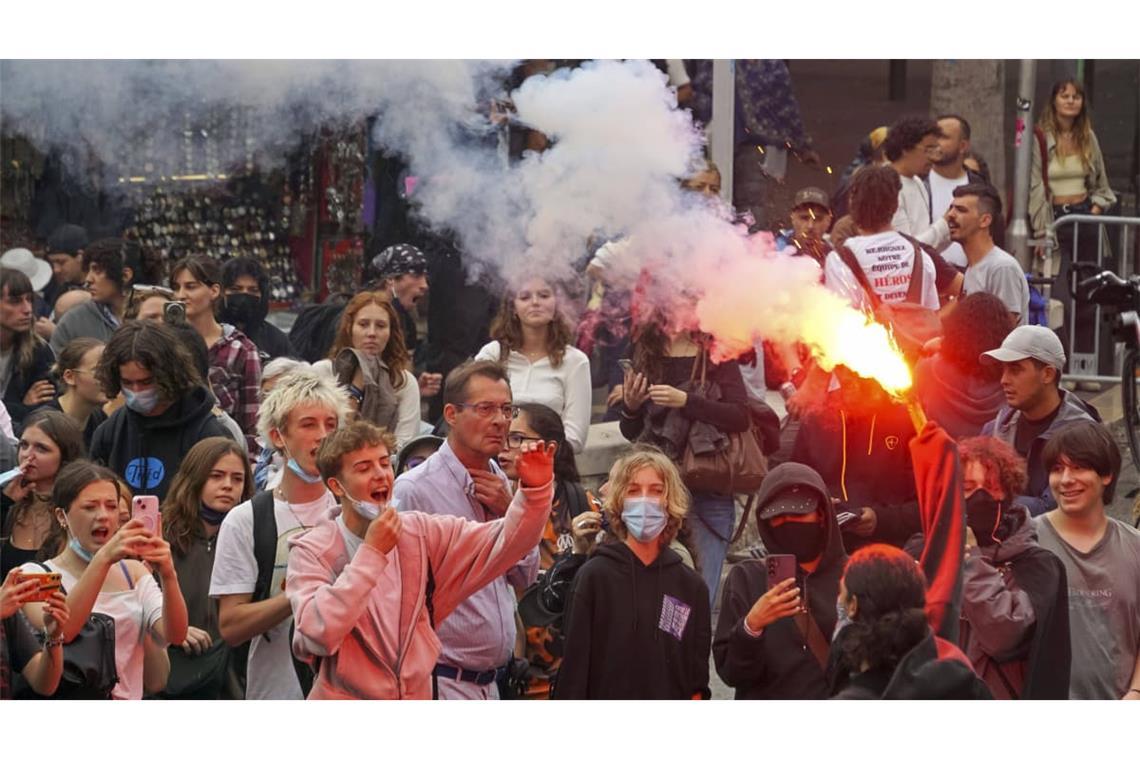 Schüler und Studenten protestieren in Marseille gegen geplante Kürzungen im Bildungsbudget.
