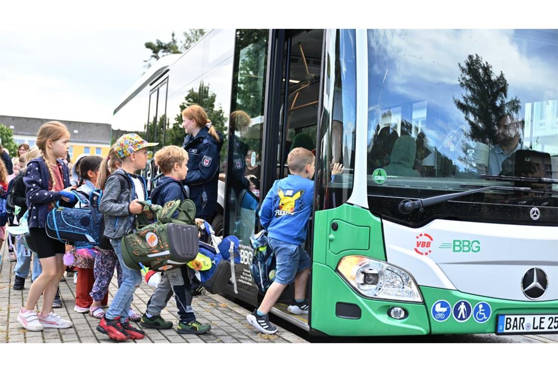 Schülerbeförderung: ein wichtiges Thema für Schüler und Kreisverwaltungen.