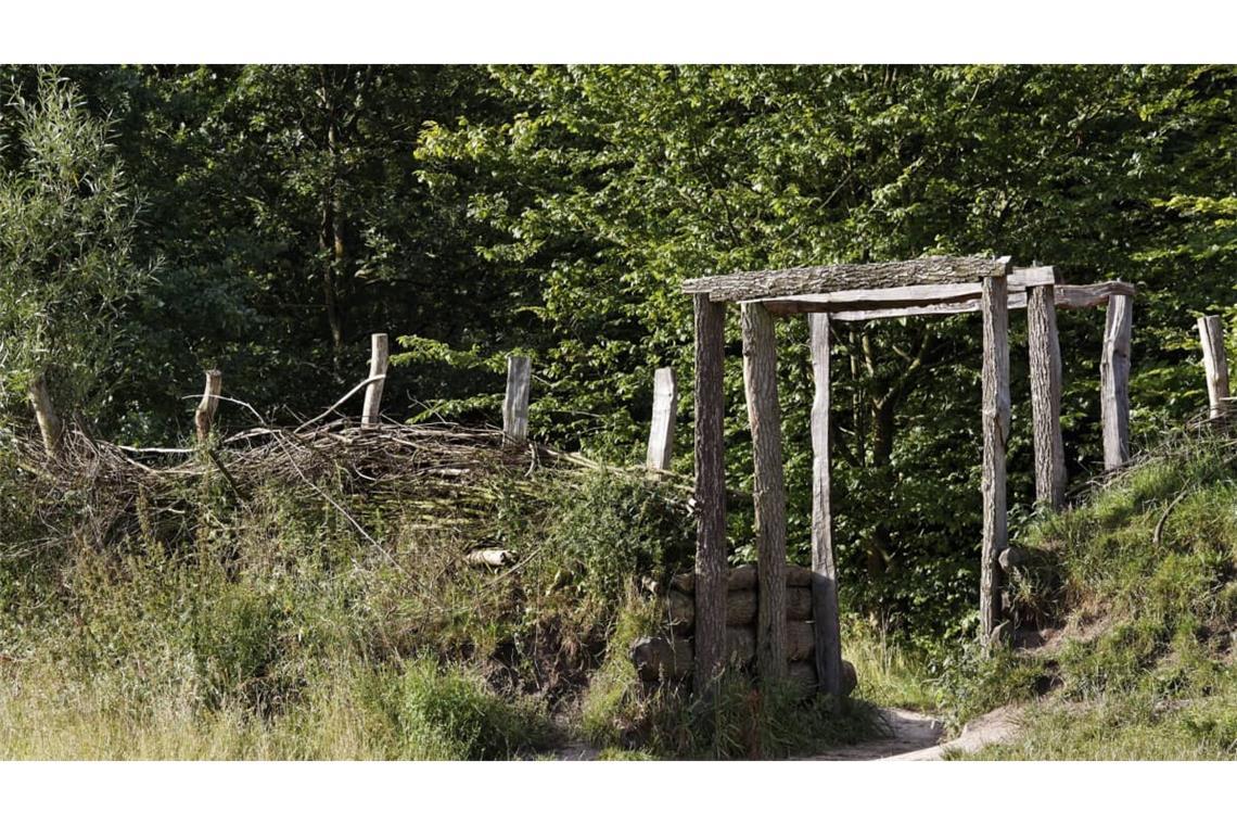 Schutzwall der Germanen: Nachbau im Varusschlacht Museum und Park Kalkriese.