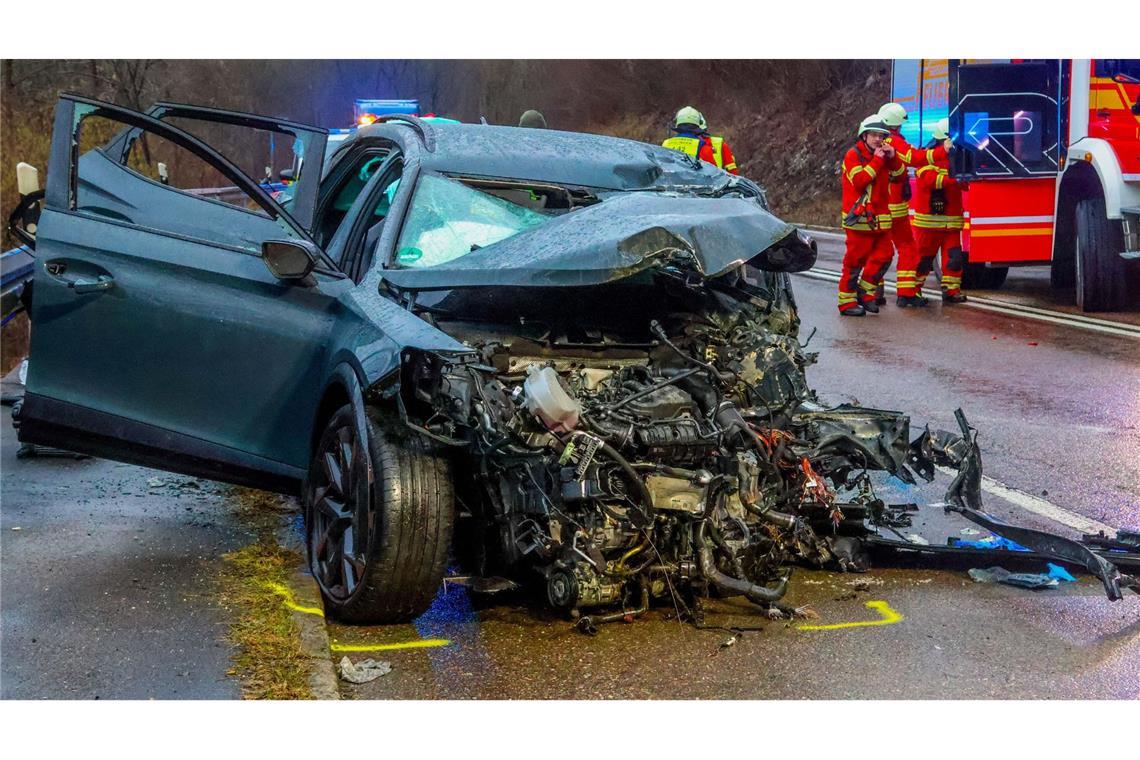 Schwerer Unfall auf der B10.