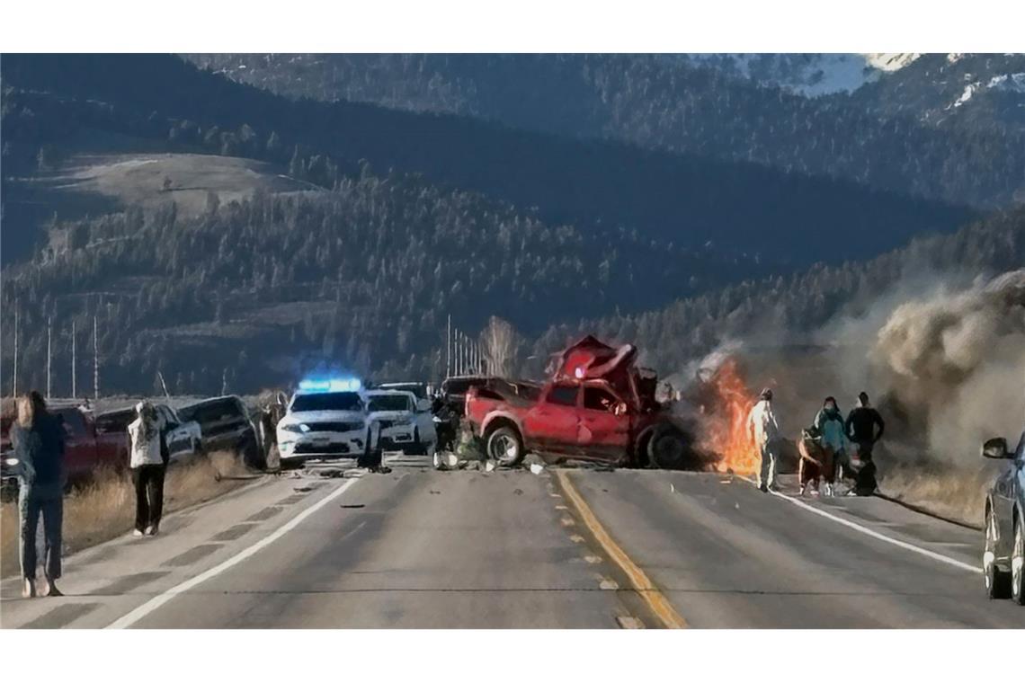 Sieben Tote bei Unfall unweit des Yellowstone Nationalparks Schwerer Unfall in der Nähe des Yellowstone Nationalparks