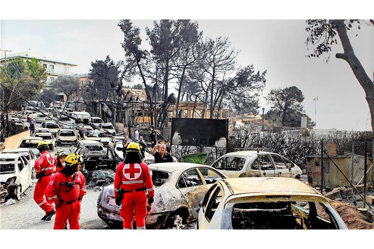 Schwerste Versäumnisse beim Großbrand im Athener Vorort Mati 2018: Feuerwehr und Polizei hatten keinerlei Pläne für eine Evakuierung.
