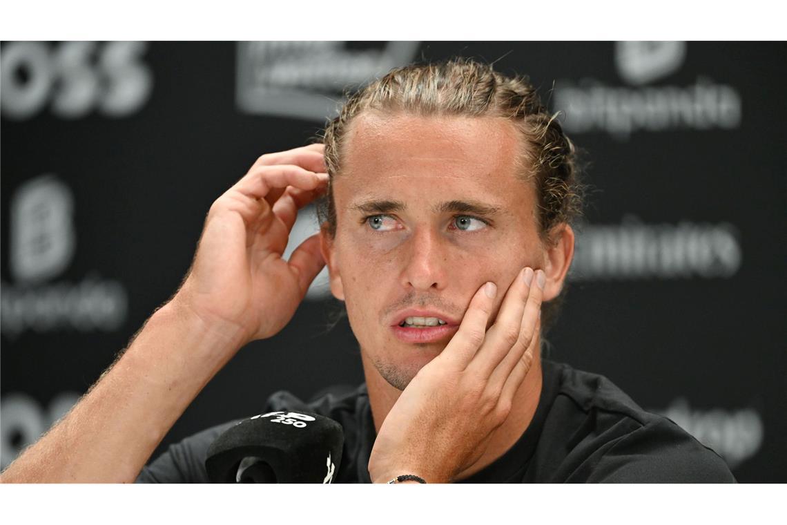 Zverev spricht über mentale Probleme: "Kleines Burnout" Schwierige Phase: Alexander Zverev gibt mentale Probleme preis.