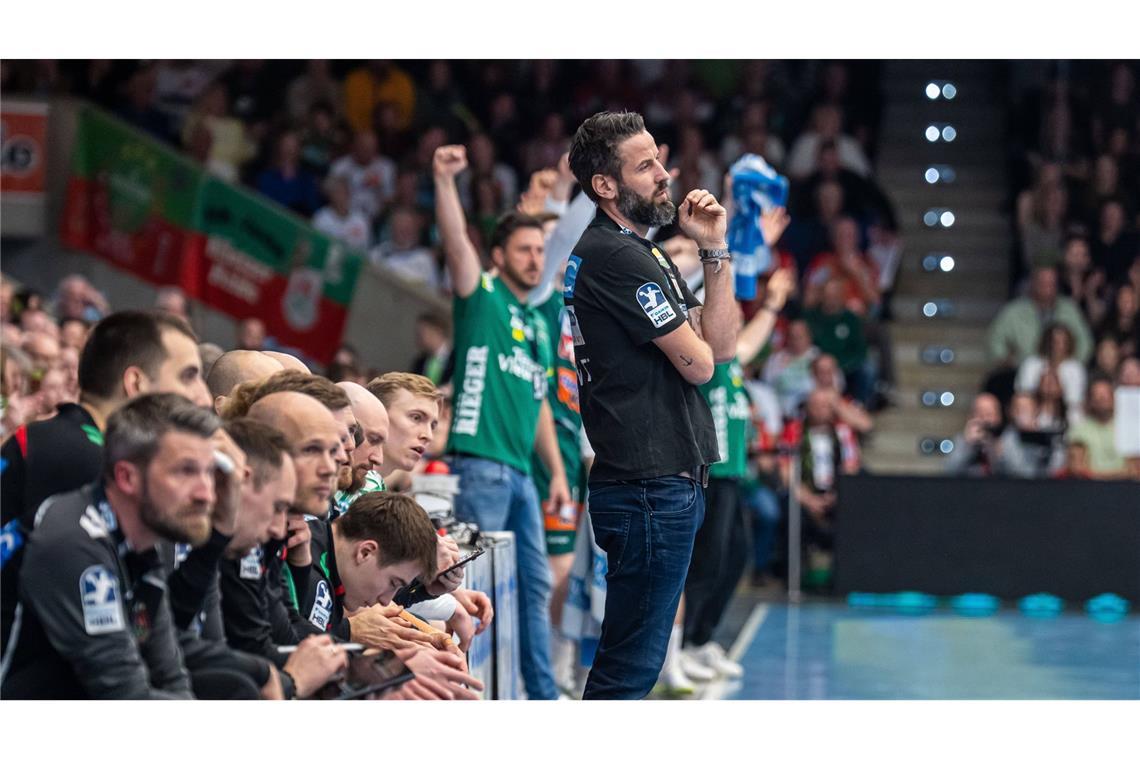 SCM-Trainer Bennet Wiegert.