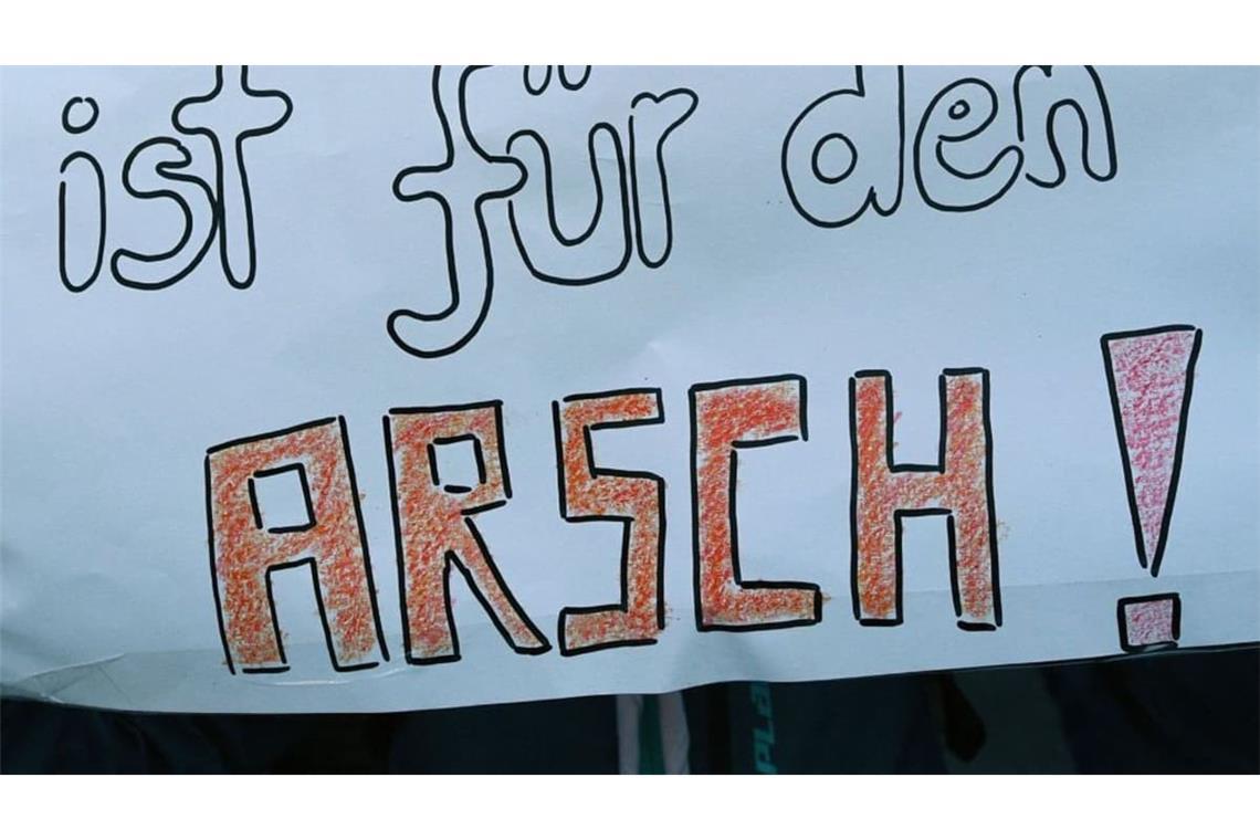 Seien Sie nicht so wie jene, die andere mit Dreck beschmeißen!