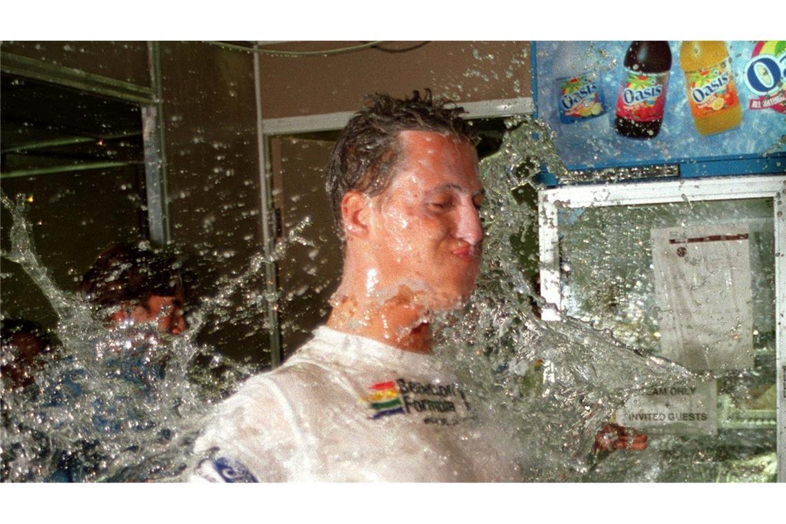 Schumachers Leiden beim Triumph für die Ewigkeit Sein erster WM-Titel löste in Deutschland eine Formel-1-Hysterie aus.