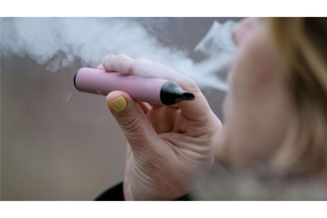 Seit dem 17. Januar verbietet ein neues Gesetz den Import, den Vertrieb und den Verkauf von Vapes und E-Zigaretten in Mexiko (Symbolbild).