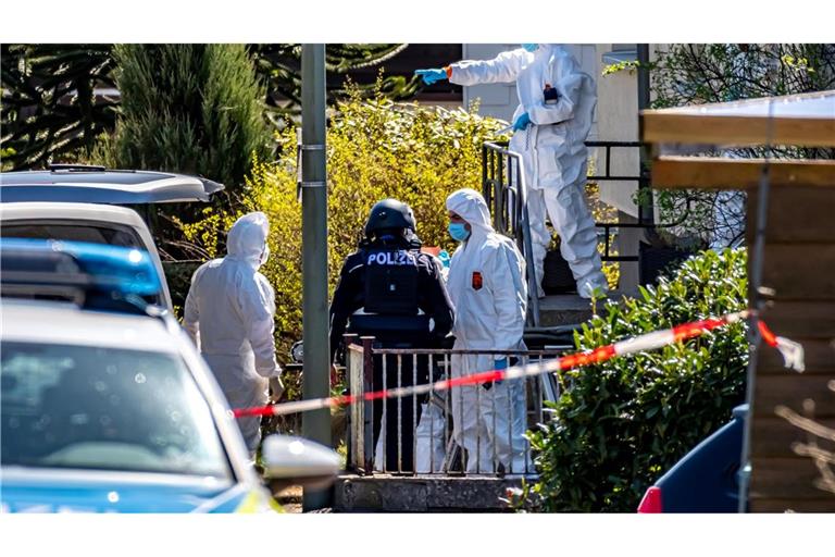 Seit dem mutmaßlichen Dreifachmord ist der Verdächtige auf der Flucht. (Archivbild)