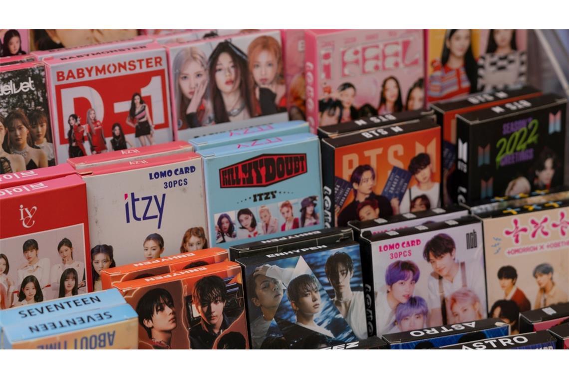 K-Pop-Generationen – Die Evolution eines Phänomens Seit den 90ern entwickelt sich K-Pop weiter und durchläuft verschiedene Generationen. Doch was unterscheidet die Generationen?