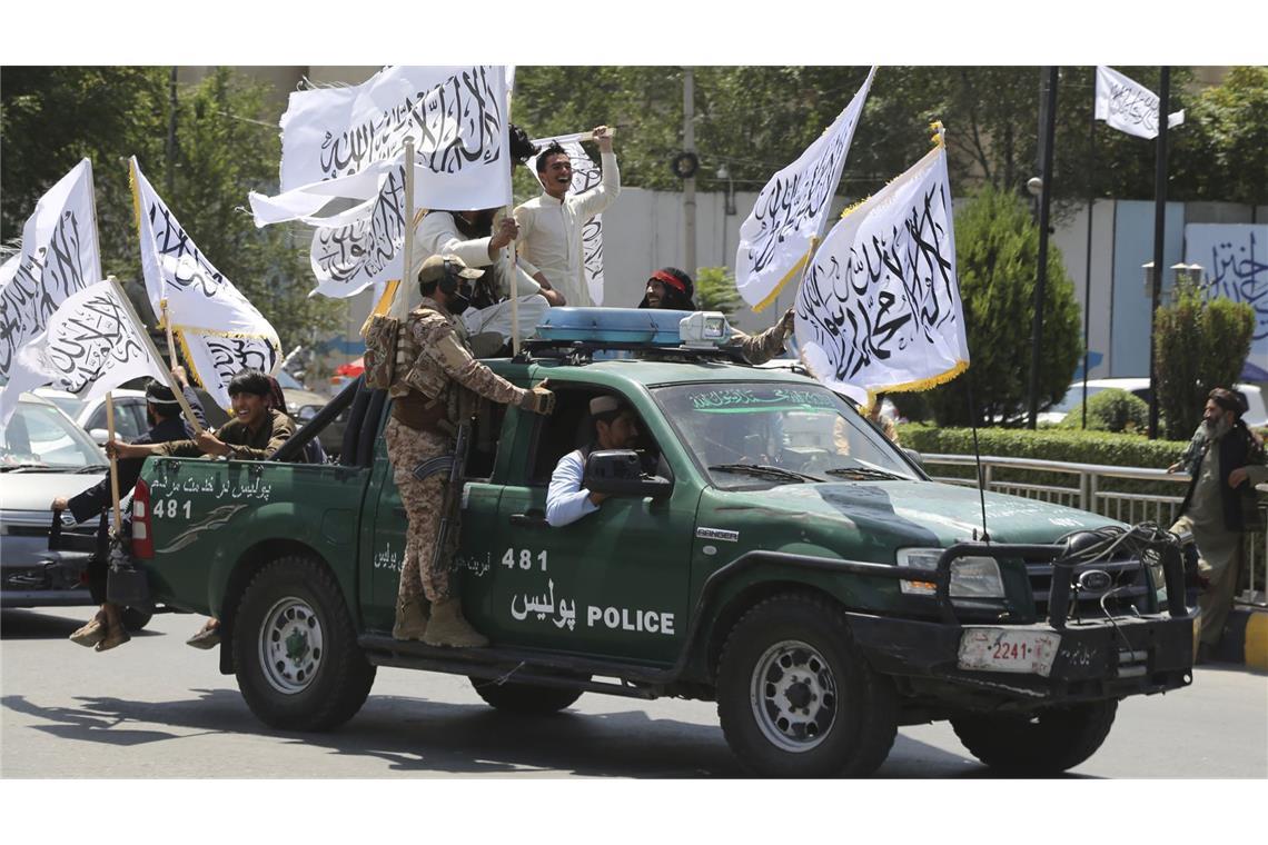 Tote nach Selbstmordanschlag nahe Bank Seit der erneuten Machtübernahme der Taliban in Afghanistan im August 2021 gehen die meisten Anschläge in Afghanistan von der Terrormiliz Islamischer Staat (IS) aus. (Archivbild)