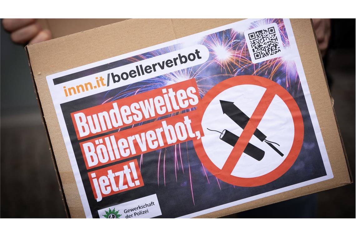Mehrheit der Bundesländer laut Umfrage gegen Böllerverbot Seit Jahren entfacht die Diskussion um ein Böällerverbot um den Jahreswechsel immer wieder neu. (Symbolbild)