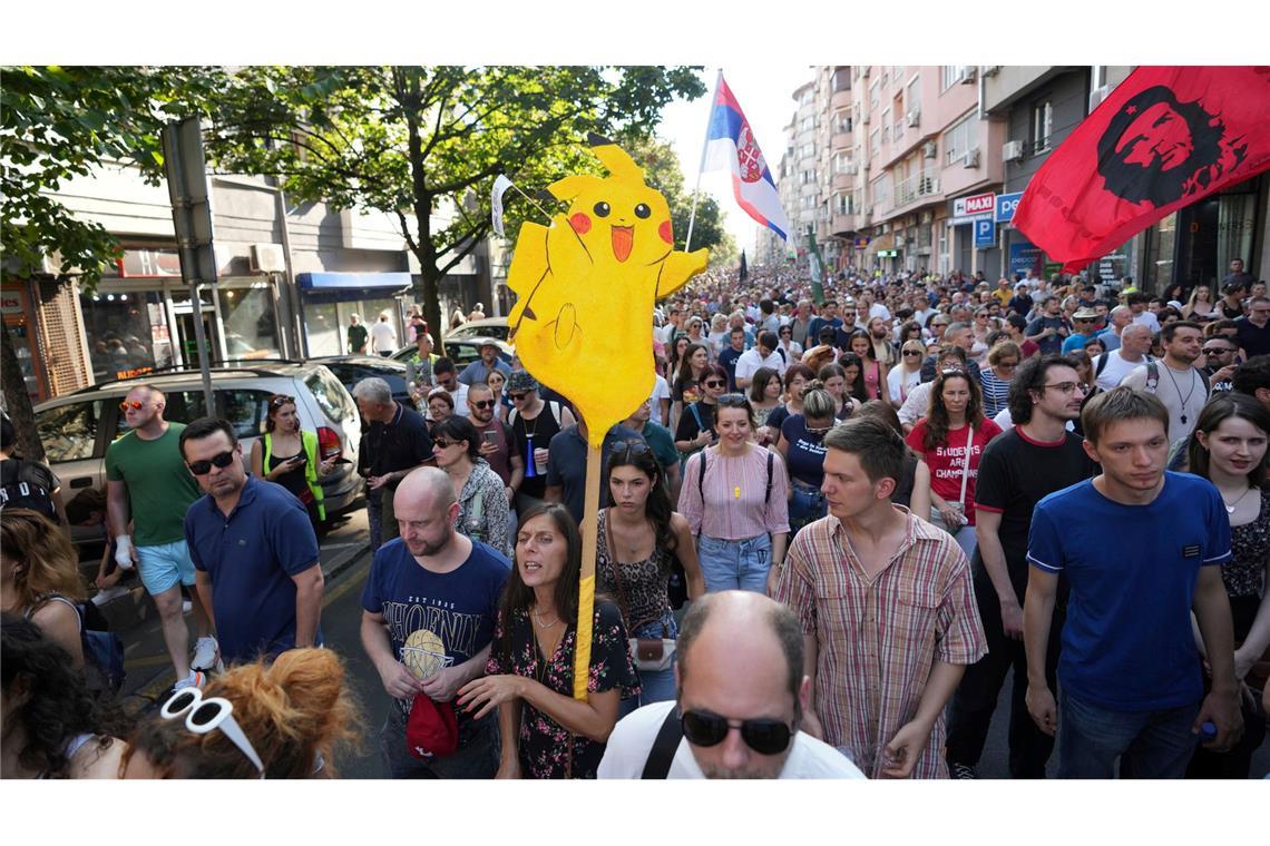 Proteste gegen Regierung und Polizeigewalt in Serbien Seit Monaten gibt es in Serbien Proteste.