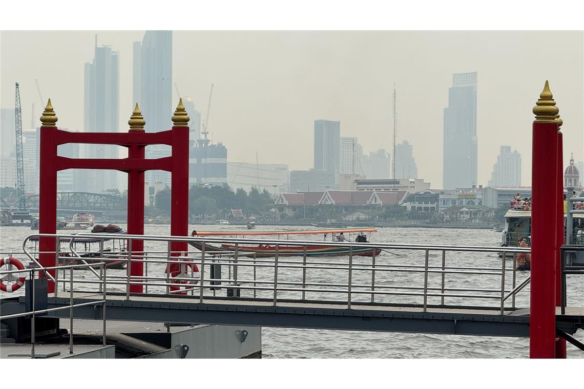 Gefährlicher Smog in Bangkok: Notmaßnahmen eingeleitet Seit Tagen liegen die Werte in Bangkok im gefährlichen Bereich.