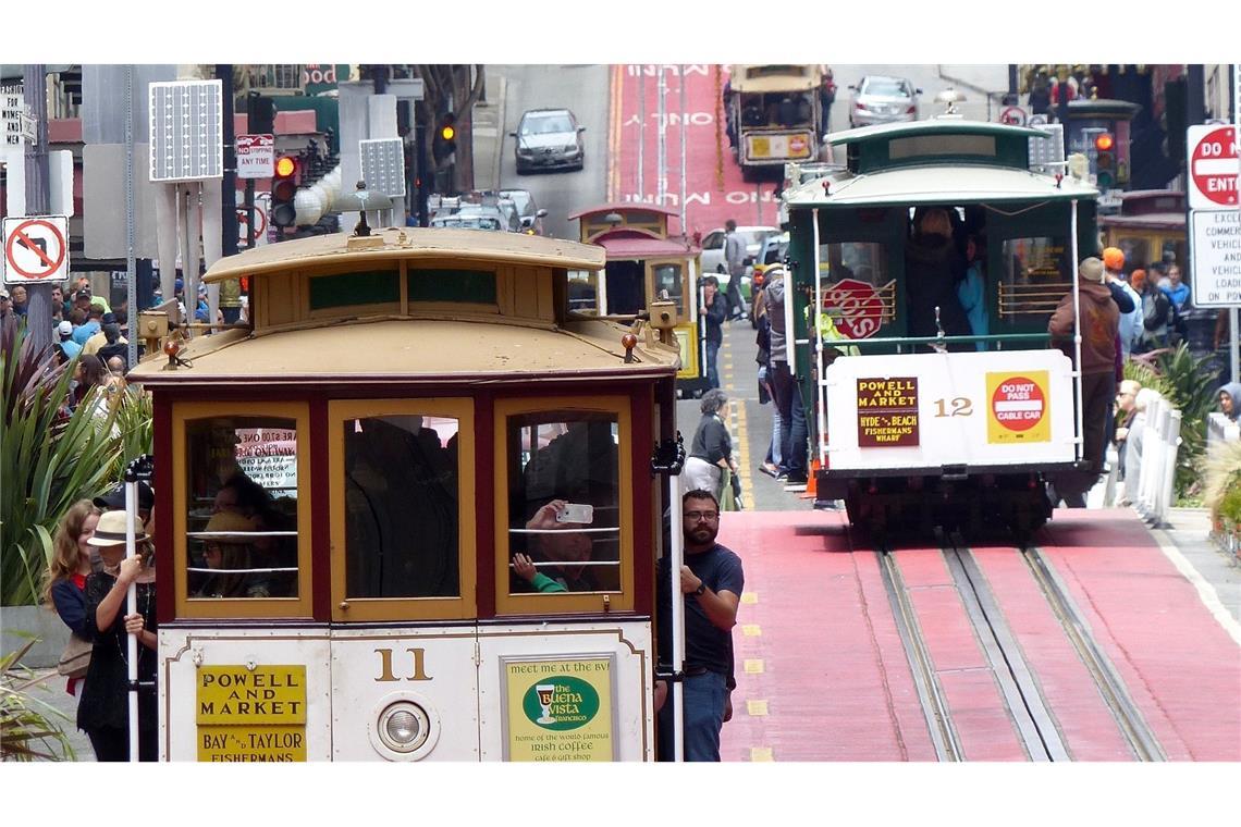 Seit über 150 Jahren fahren Cable Cars durch San Francisco. (Archivbild)