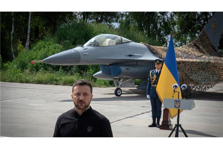 Seit vergangenem Sommer kann die Ukraine auf einige westliche F-16-Kampfjets bei der Luftverteidigung zurückgreifen. (Archivbild)