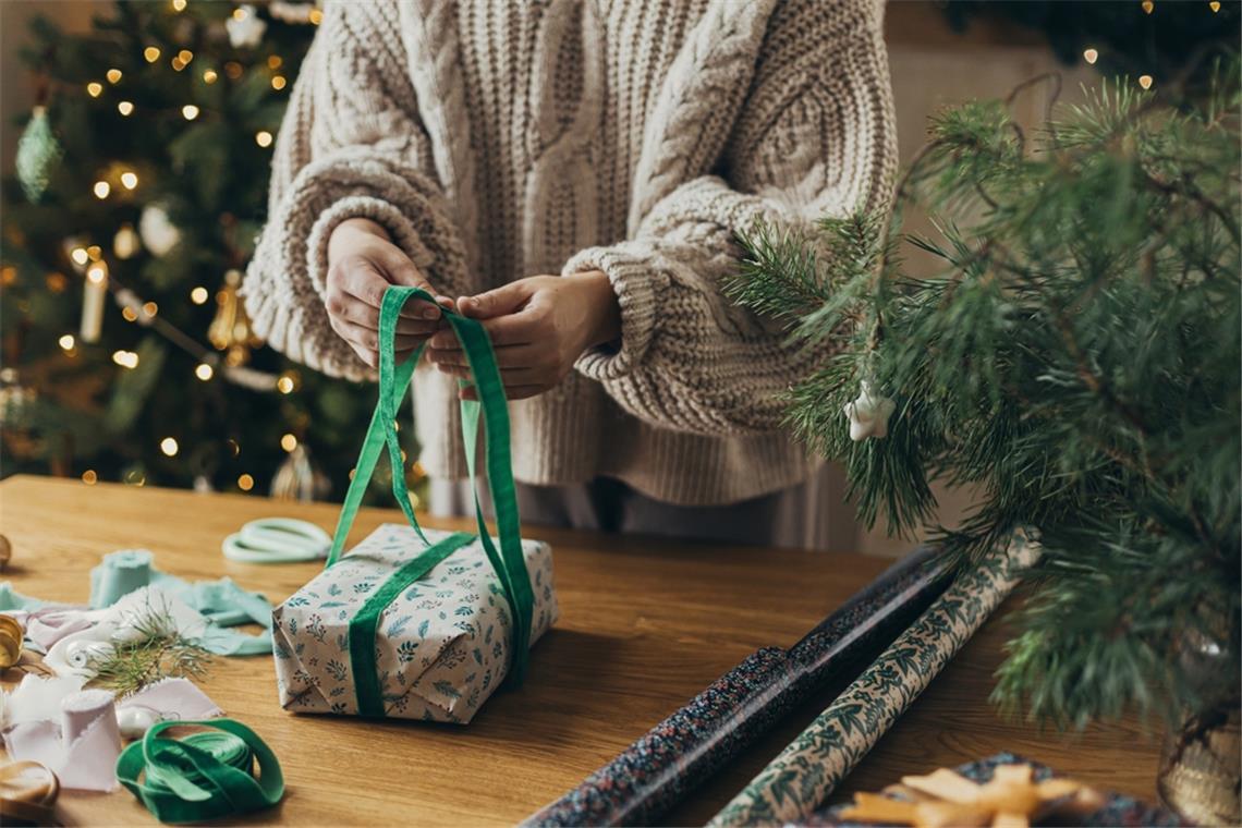 60 Ideen für selbstgemachte Weihnachtsgeschenke Selbstgemachte Weihnachtsgeschenke verleihen dem Fest eine besonders persönliche Note.