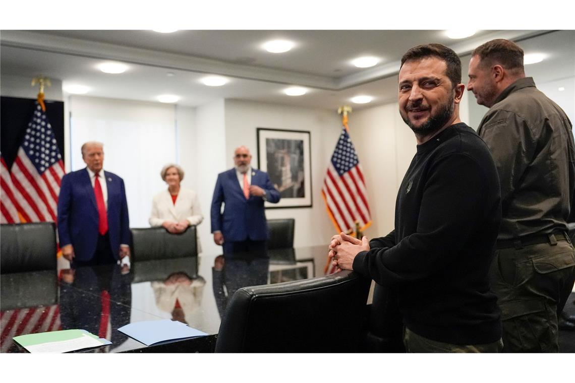 Selenskyj spricht von "ausgezeichnetem" Telefonat mit Trump Selenskyj gehörte zu Trumps frühen Gratulanten am Wahlabend. (Archivbild)